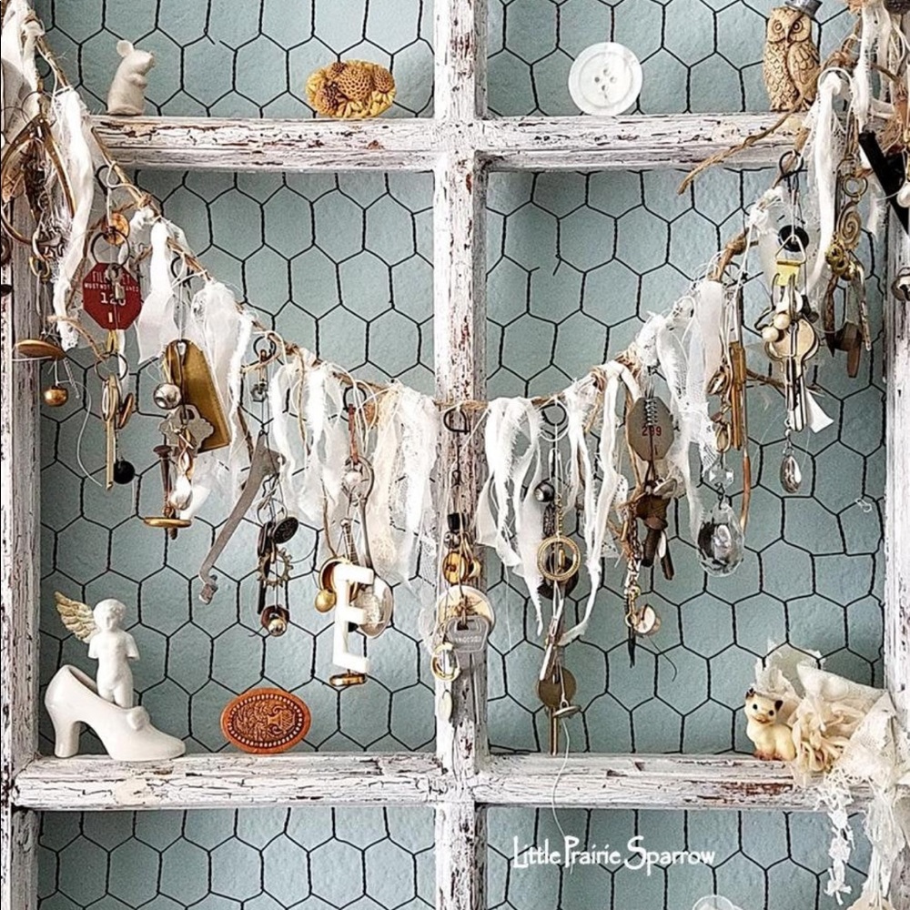 Shabby chic garland. In search of